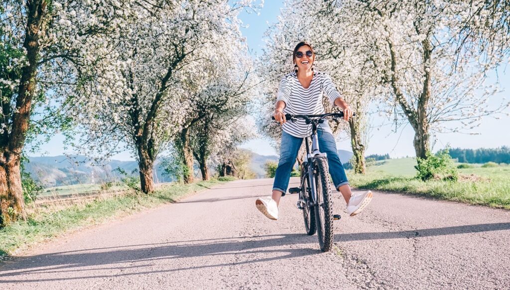 springinjuriesCNSO Spring's arrival brings warmer weather, renewed motivation for outdoor activities, and, unfortunately, a potential increase in joint pain for athletes. Whether you're an avid runner, a weekend warrior, or a dedicated gym-goer, springtime often coincides with a rise in both acute and chronic joint pain issues.