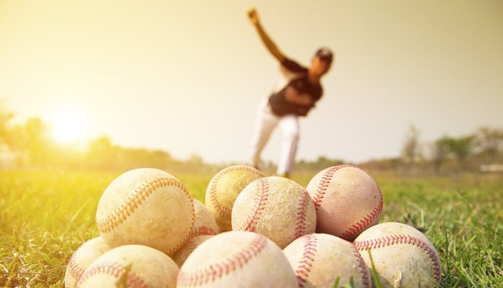 Baseball, softball, tennis, and lacrosse all involve repetitive overhead motions that can lead to elbow pain. At Chattanooga Non-Surgical Orthopedics, we specialize in treating these common overuse injuries and helping athletes get back in the game.