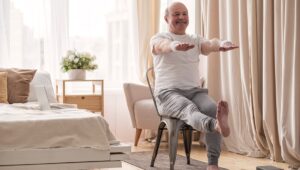 Chair exercises present a safe and effective alternative, allowing older adults to engage in physical activity, improve their mobility, and enhance their overall quality of life. This guide will explore some of the best chair exercises that seniors can incorporate into their daily routines.